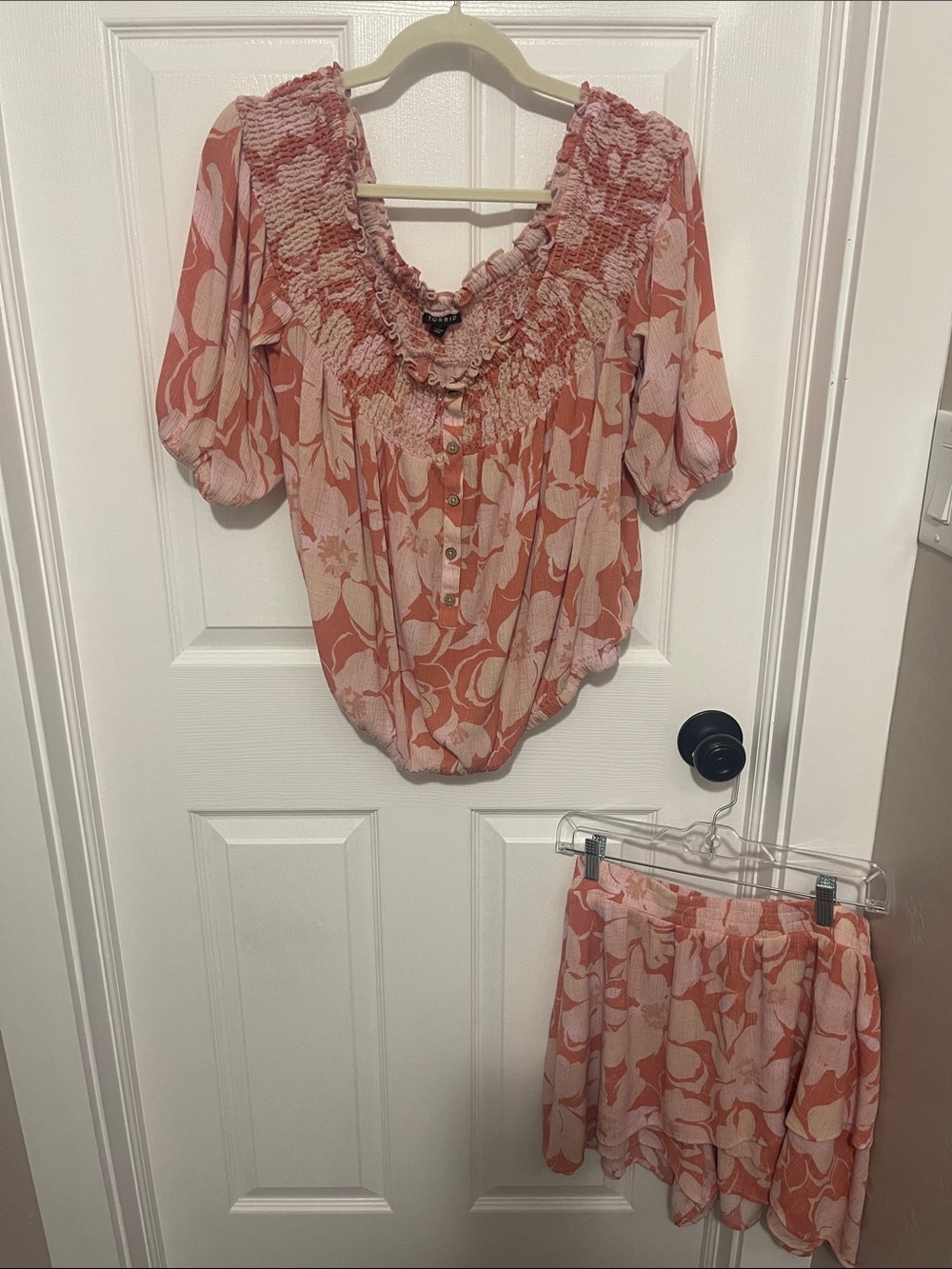 torrid Peach and Cream Floral Smocked Ruffle Blouse and ruffled skort set.